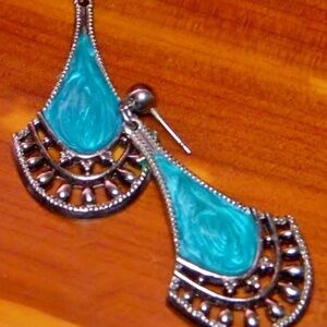 Avon Teal Enamel Drop/Dangle Earrings for Pierced Ears